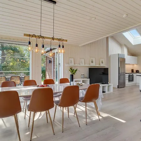 Lovely In With Kitchen