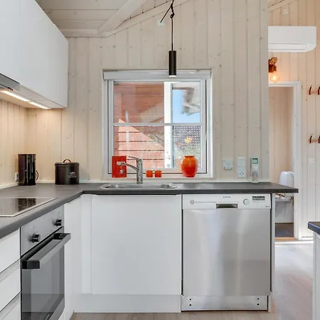 Lovely In With Kitchen